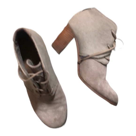 Toms Women's Beige Ankle Booties - Picture 4 of 6